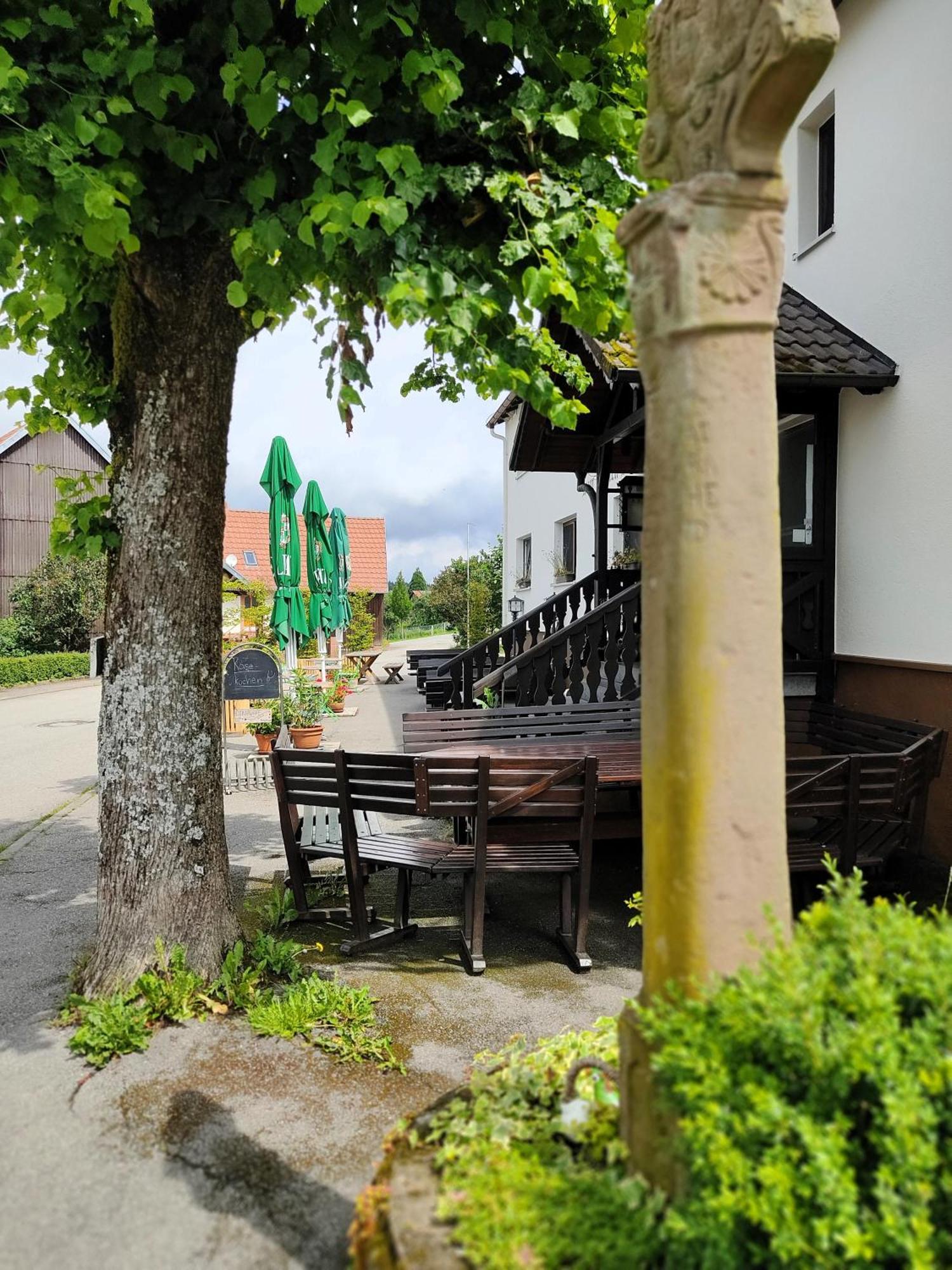 Gruenvogels Landgasthof Zum Gruenen Baum Oberzent Bagian luar foto