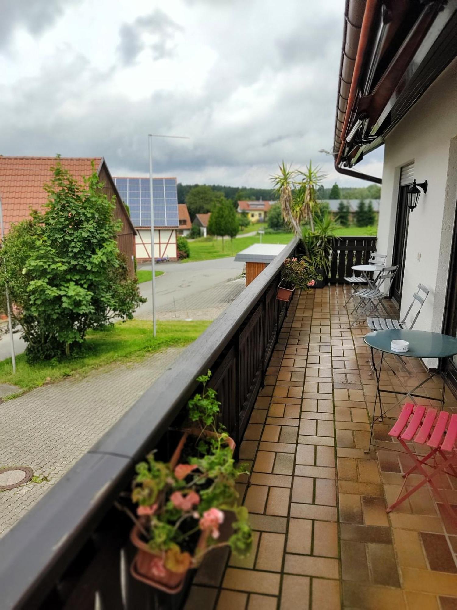 Gruenvogels Landgasthof Zum Gruenen Baum Oberzent Bagian luar foto